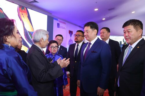 Хөнгөн үйлдвэрлэлийн салбарын хөгжлийг шинэ шатанд гаргана гэв